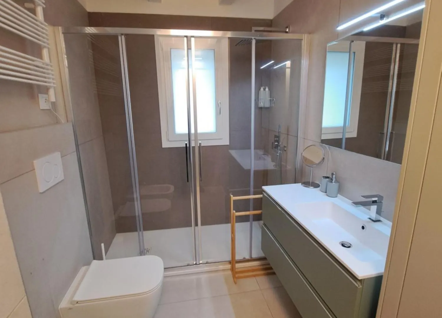 Bolognamania Apartments-Levante 98 0*, Bologna